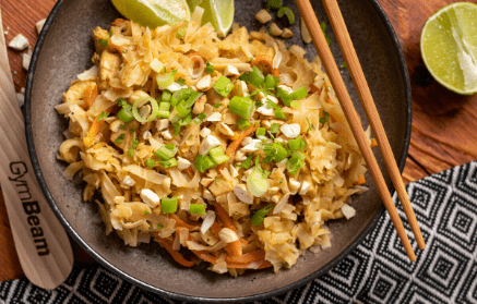 Fitness przepis: Pad Thai z kurczakiem i imbirem